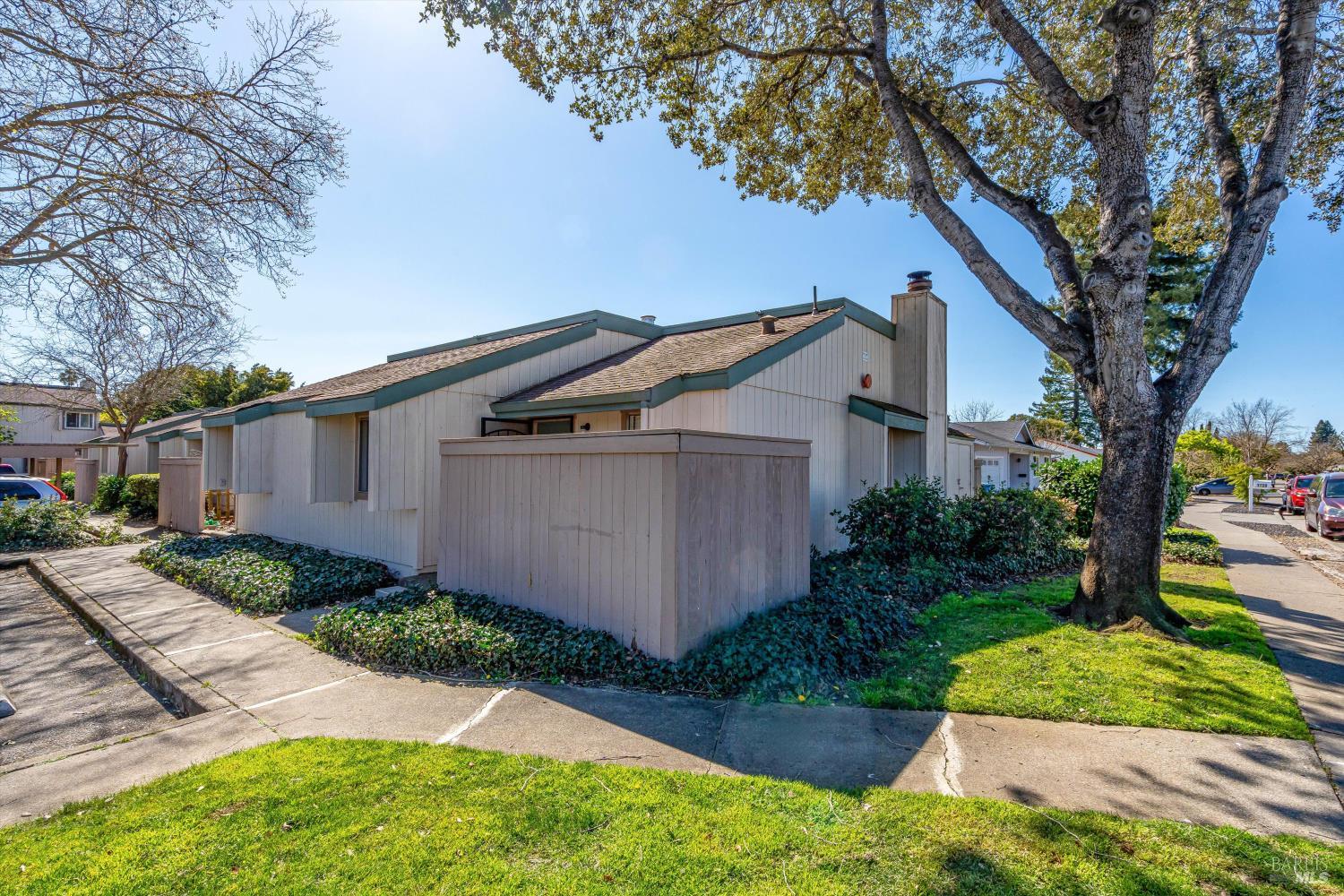 1708 Glenbrook Drive, Unit F Santa Rosa, CA 95401 - Photo 35 of 37