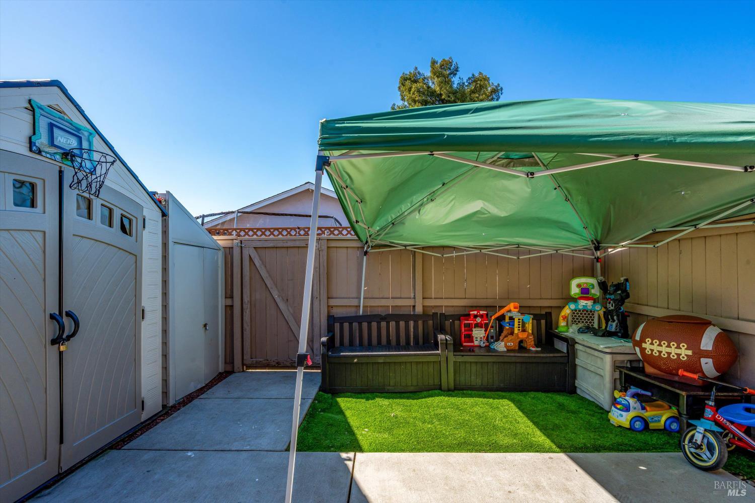 1708 Glenbrook Drive, Unit F Santa Rosa, CA 95401 - Photo 5 of 37