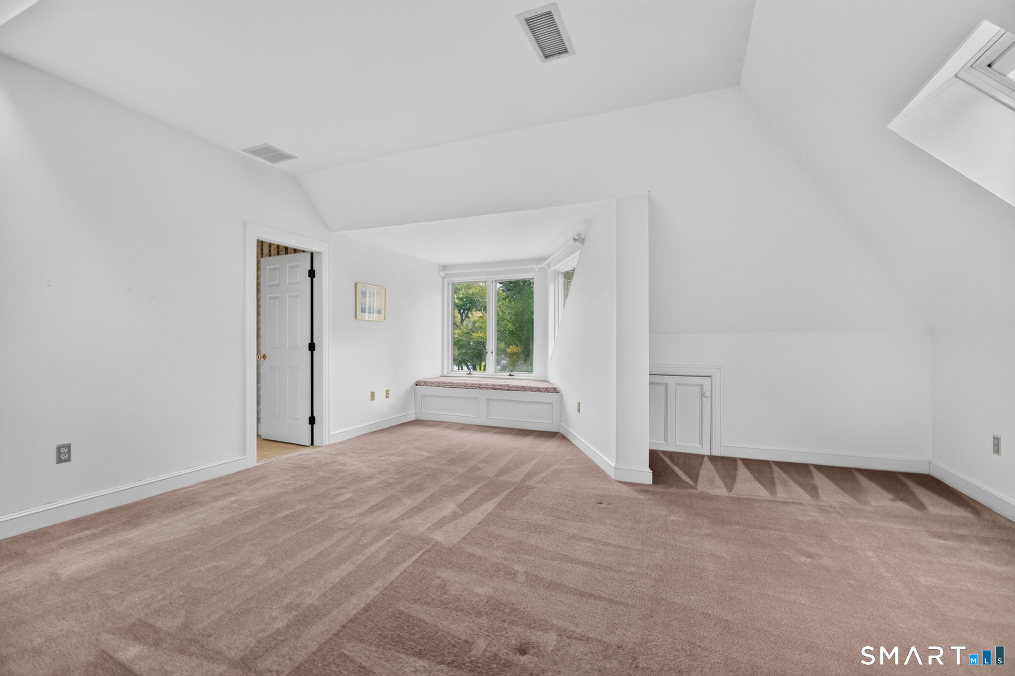 87 Cove Road Lyme, CT 06371 - Photo 29 of 38 Gallery Image 29