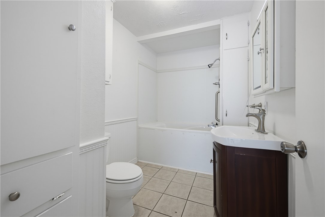 106 Adkins Road Refugio, TX 78377 - Photo 9 of 38