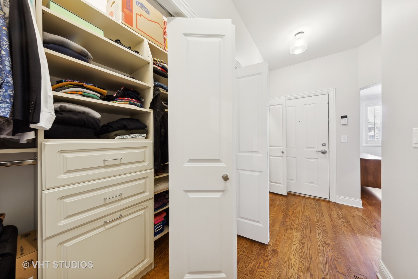2136 West Division Street, Unit 3 Chicago, IL 60622 - Photo 20 of 37 a view of walk in closet