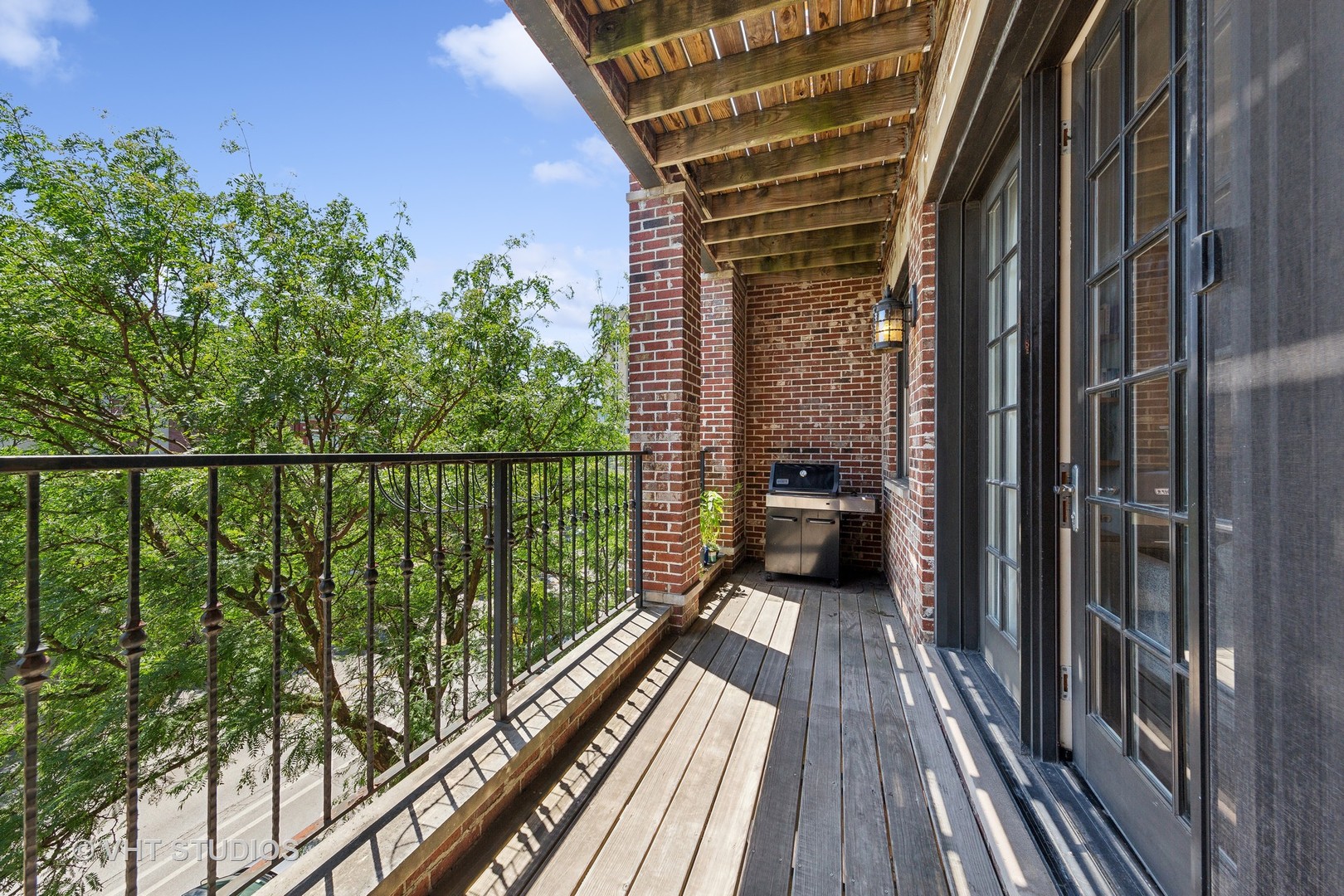 2136 West Division Street, Unit 3 Chicago, IL 60622 - Photo 29 of 37 a view of balcony with a potted plant