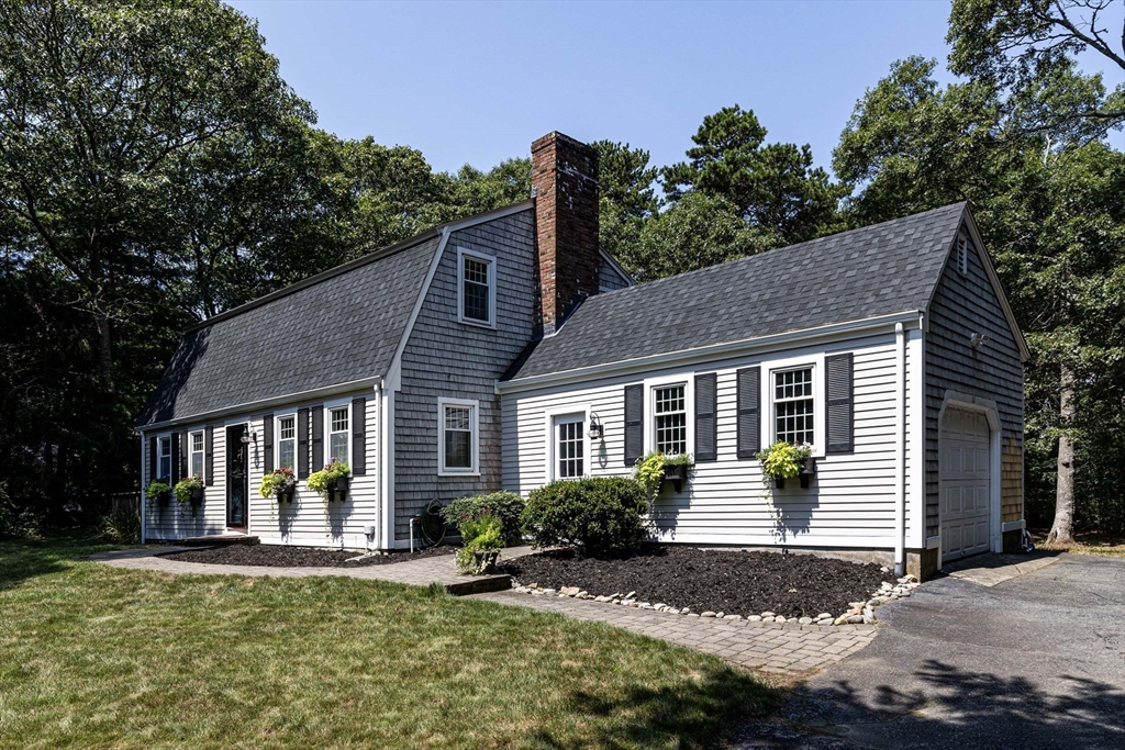 11 Chandler Road Sandwich, MA 02537 - Photo 1 of 37 Gallery Image 1