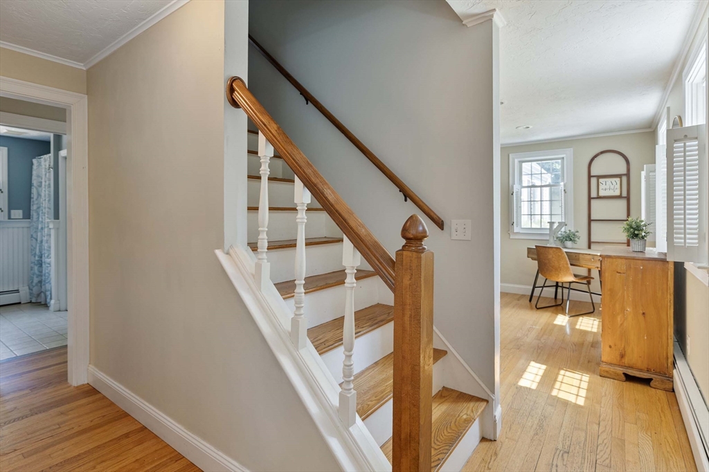 11 Chandler Road Sandwich, MA 02537 - Photo 5 of 37 Gallery Image 5