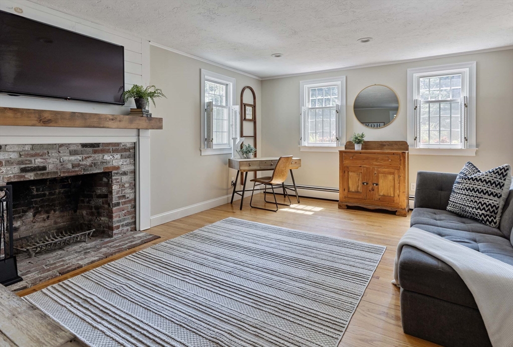 11 Chandler Road Sandwich, MA 02537 - Photo 9 of 37 Gallery Image 9