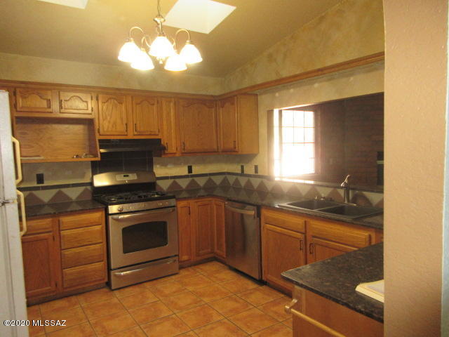 291 Poco Court Rio Rico, AZ 85648 - Photo 13 of 50
