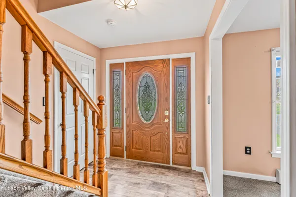 $469,999 | 247 Bowne Street, Port Ewen, NY 12466