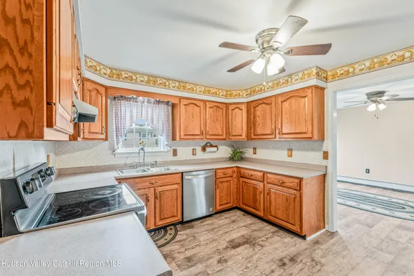 $469,999 | 247 Bowne Street, Port Ewen, NY 12466