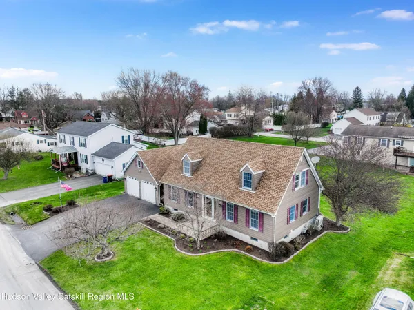 $469,999 | 247 Bowne Street, Port Ewen, NY 12466