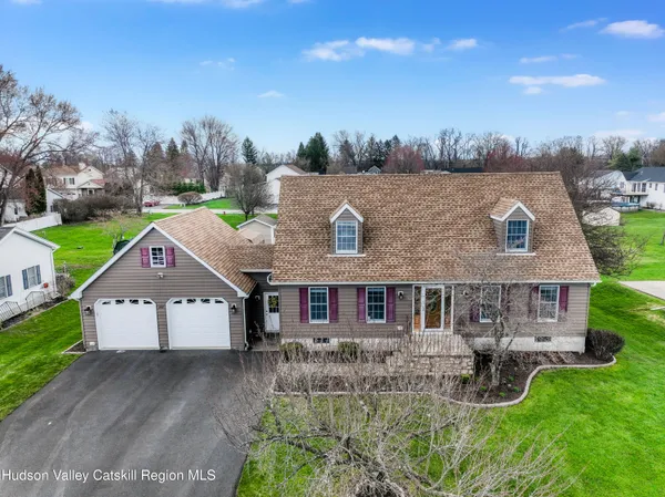 $469,999 | 247 Bowne Street, Port Ewen, NY 12466