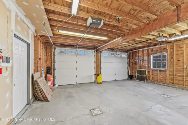 $469,999 | 247 Bowne Street, Port Ewen, NY 12466