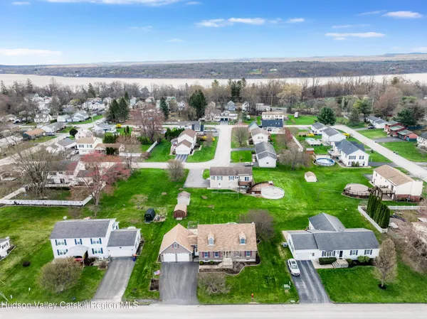 $469,999 | 247 Bowne Street, Port Ewen, NY 12466