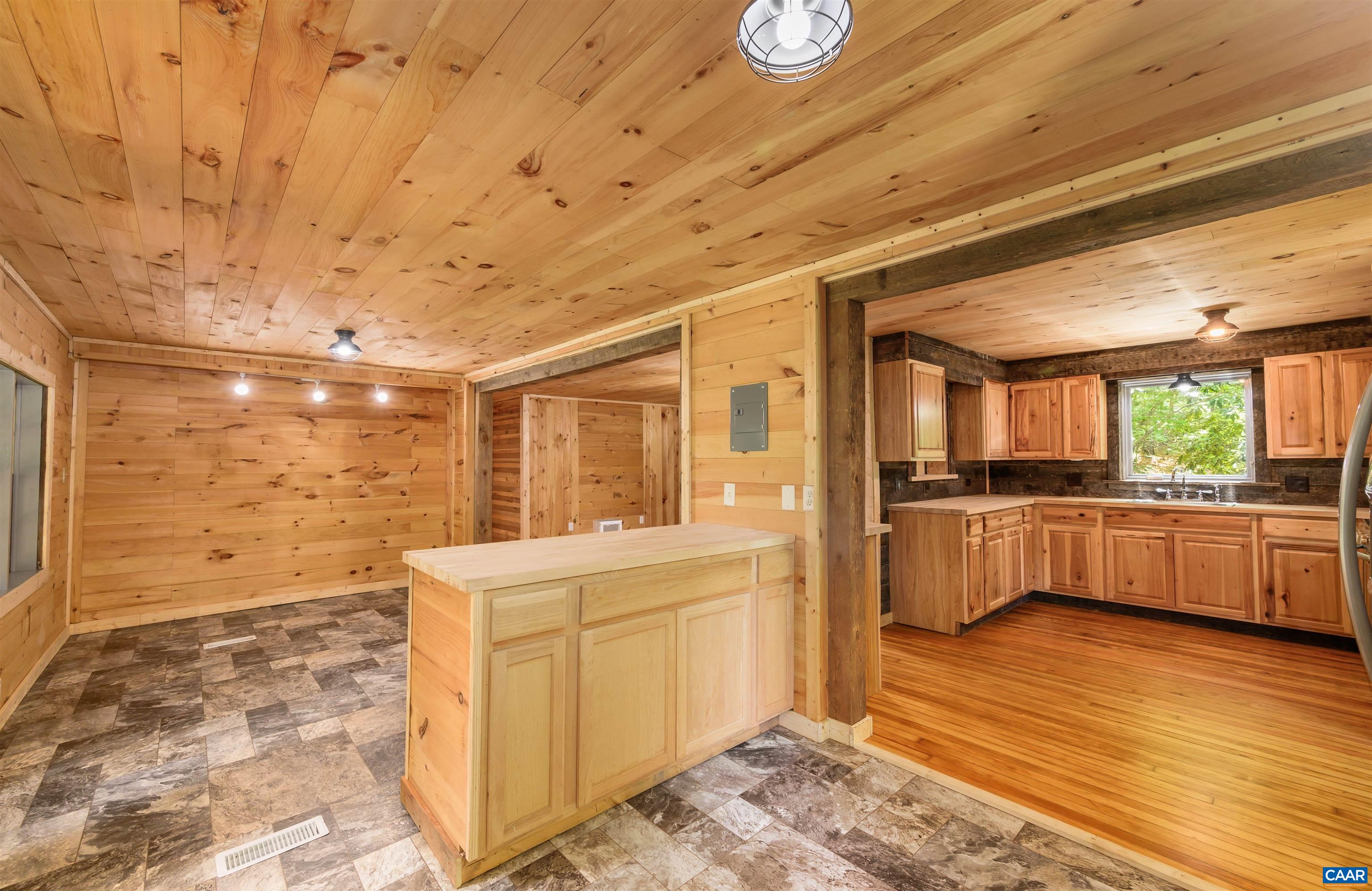 3882 Firehouse Road Howardsville, VA 24562 - Photo 8 of 75