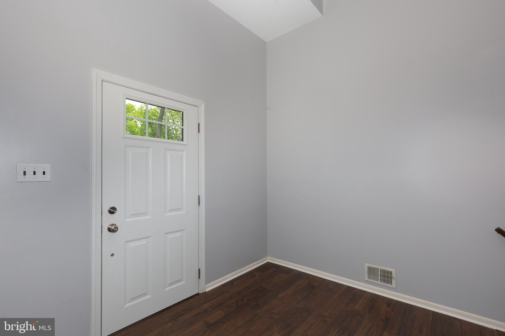 2711 Overview Road Hampstead, MD 21074 - Photo 3 of 65 Entryway