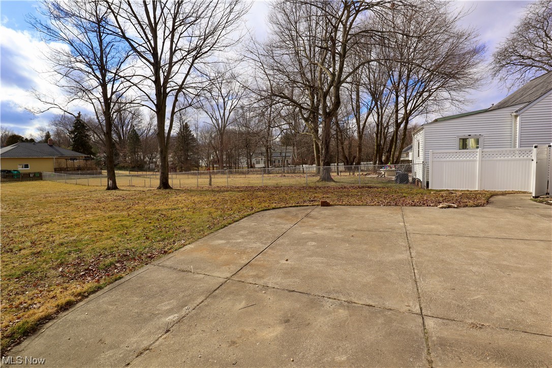 4824 Anderson Road Cleveland, OH 44124 - Photo 3 of 15 View of patio