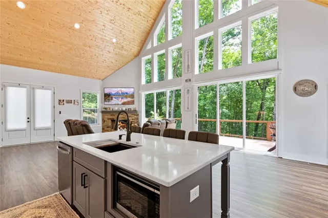 $665,000 | 6553 Woodhill Circle, Gainesville, GA 30506