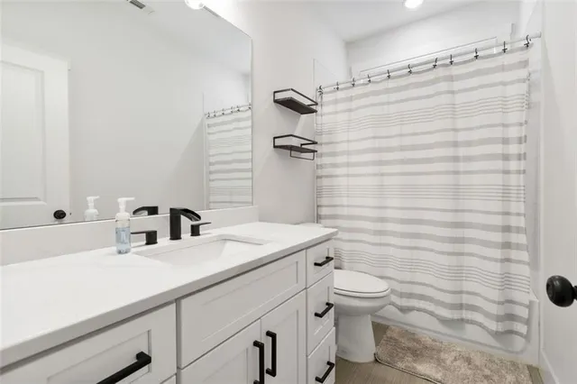 $665,000 | 6553 Woodhill Circle, Gainesville, GA 30506