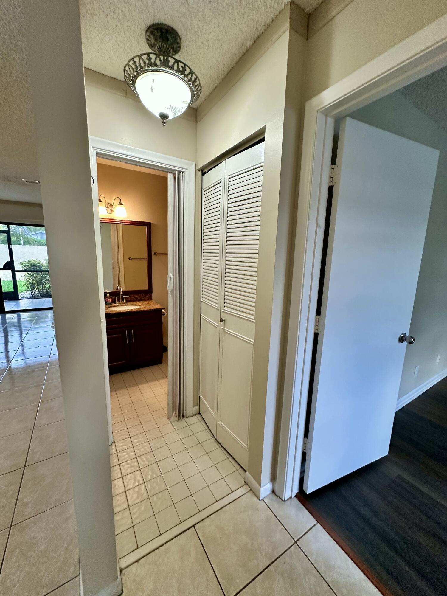 535 Banks Road, Unit 2521 Margate, FL 33063 - Photo 8 of 20 IMG_8168