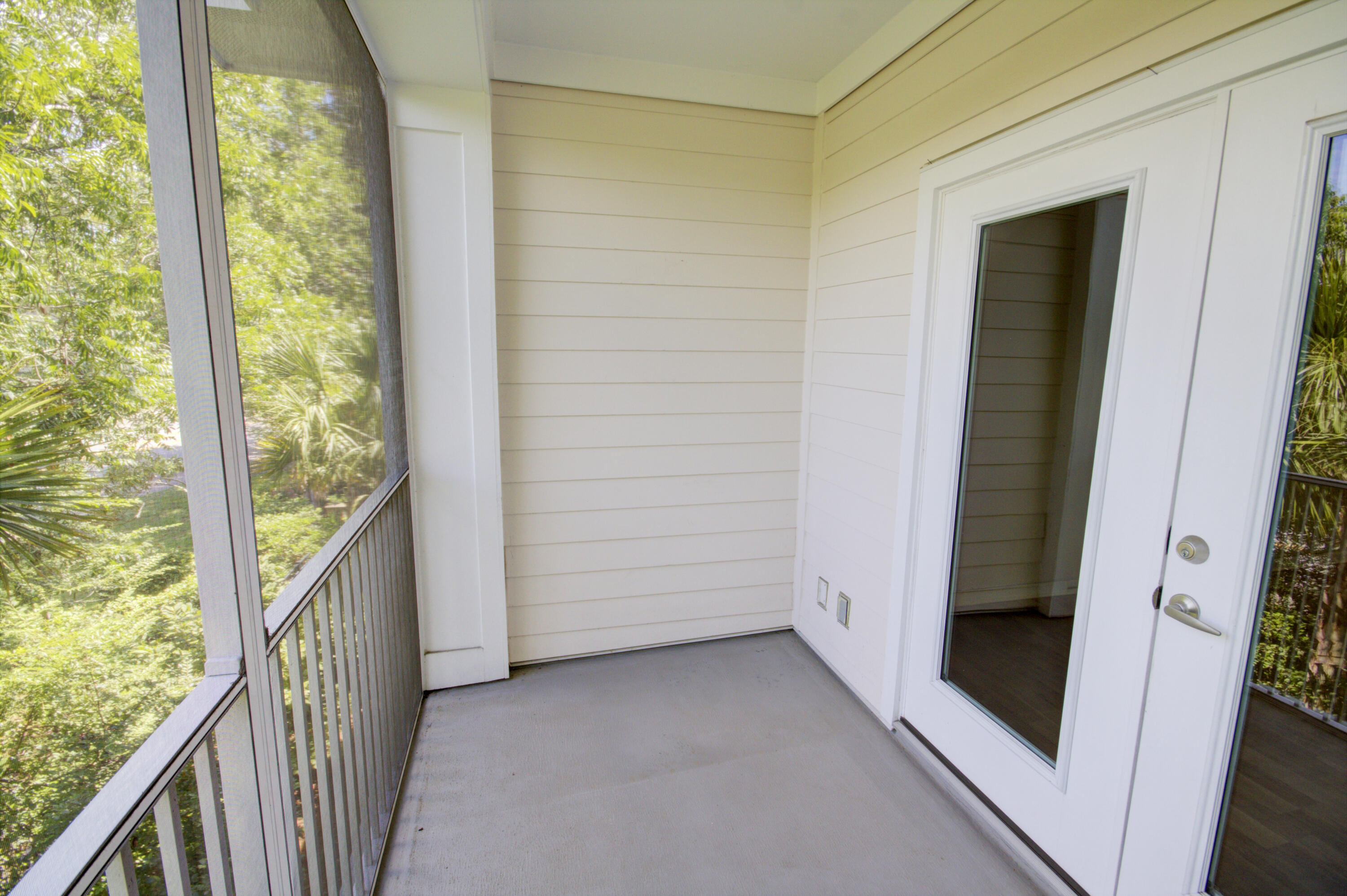1755 Central Park Road, Unit 1202 Charleston, SC 29412 - Photo 6 of 12 Welcome Home to 1755 Central Park Road