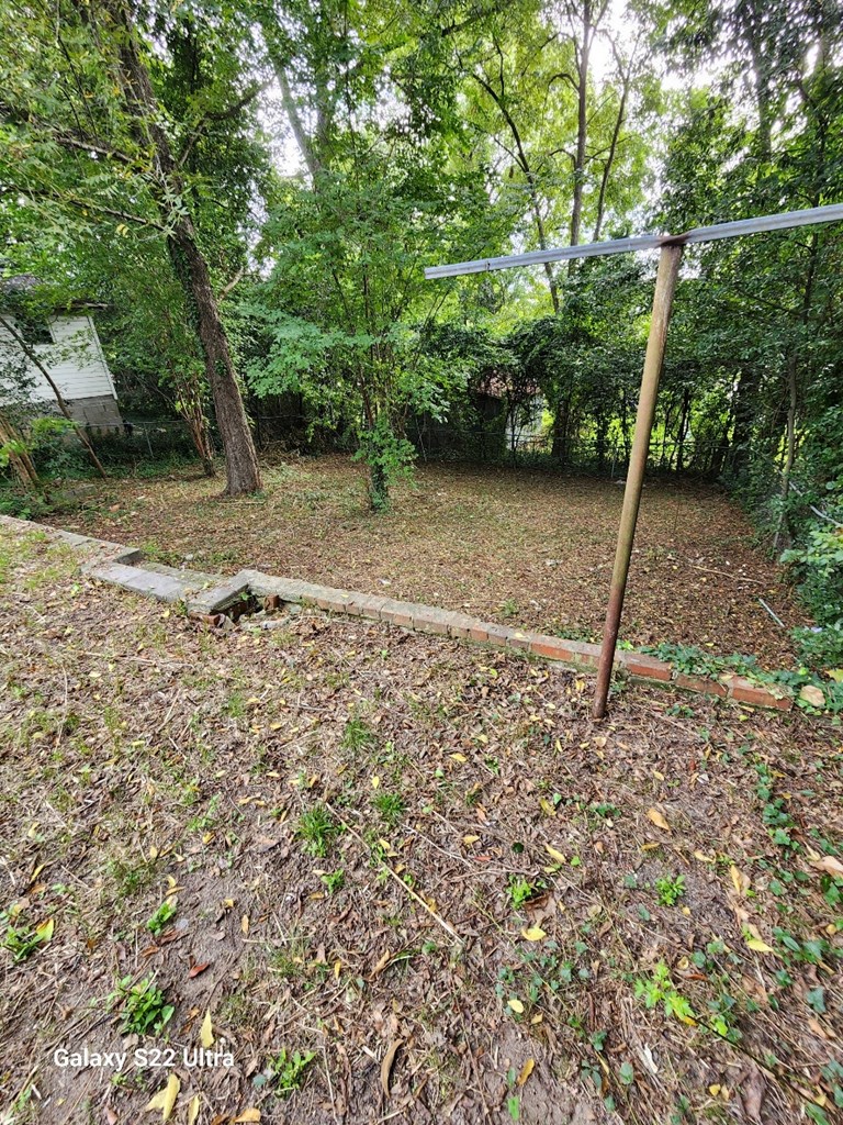 5118 11th Avenue Columbus, GA 31904 - Photo 9 of 12 a view of a backyard