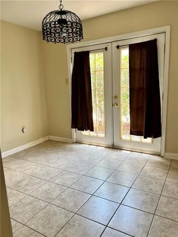 $1,250 | 145 North Telemachus Street, Unit 3, New Orleans, LA 70119