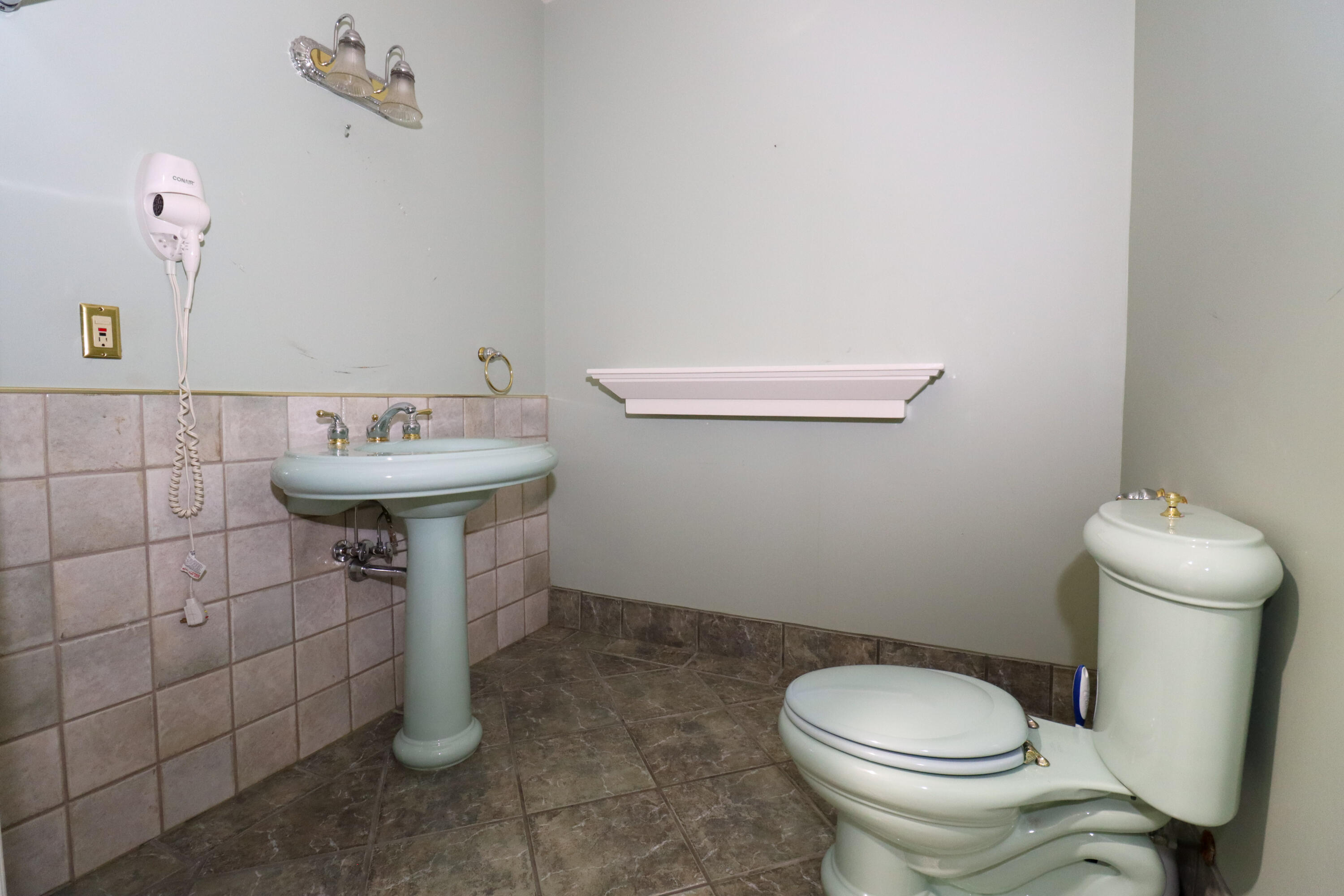 116 10th Street Racine, WI 53403 - Photo 36 of 44 116 10th St Racine