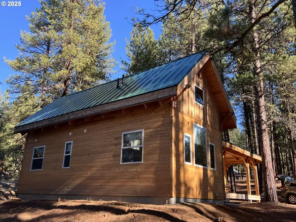 $445,000 | 455 East Auburn Street, Sumpter, OR 97877