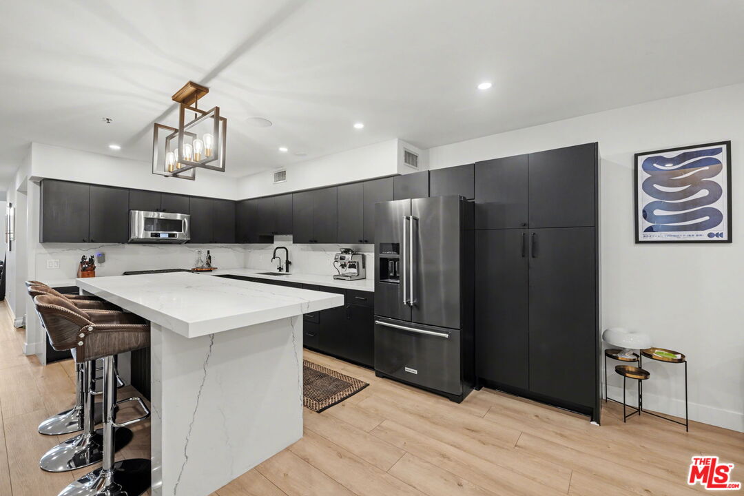 700 Main Street, Unit 5 Venice, CA 90291 - Photo 5 of 27