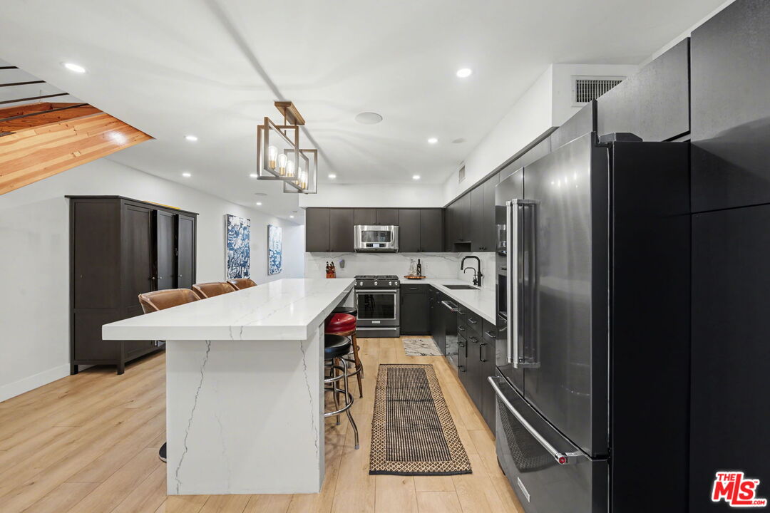 700 Main Street, Unit 5 Venice, CA 90291 - Photo 6 of 27