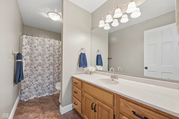 $534,900 | 209 North Copperwood Court, Muncie, IN 47304