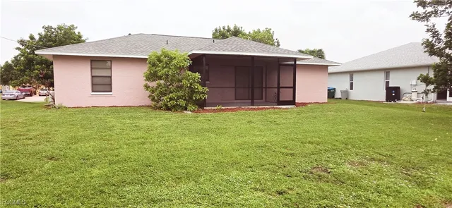 $2,150 | 930 Southwest 34th Street, Cape Coral, FL 33914