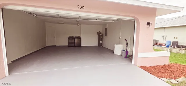 $2,150 | 930 Southwest 34th Street, Cape Coral, FL 33914