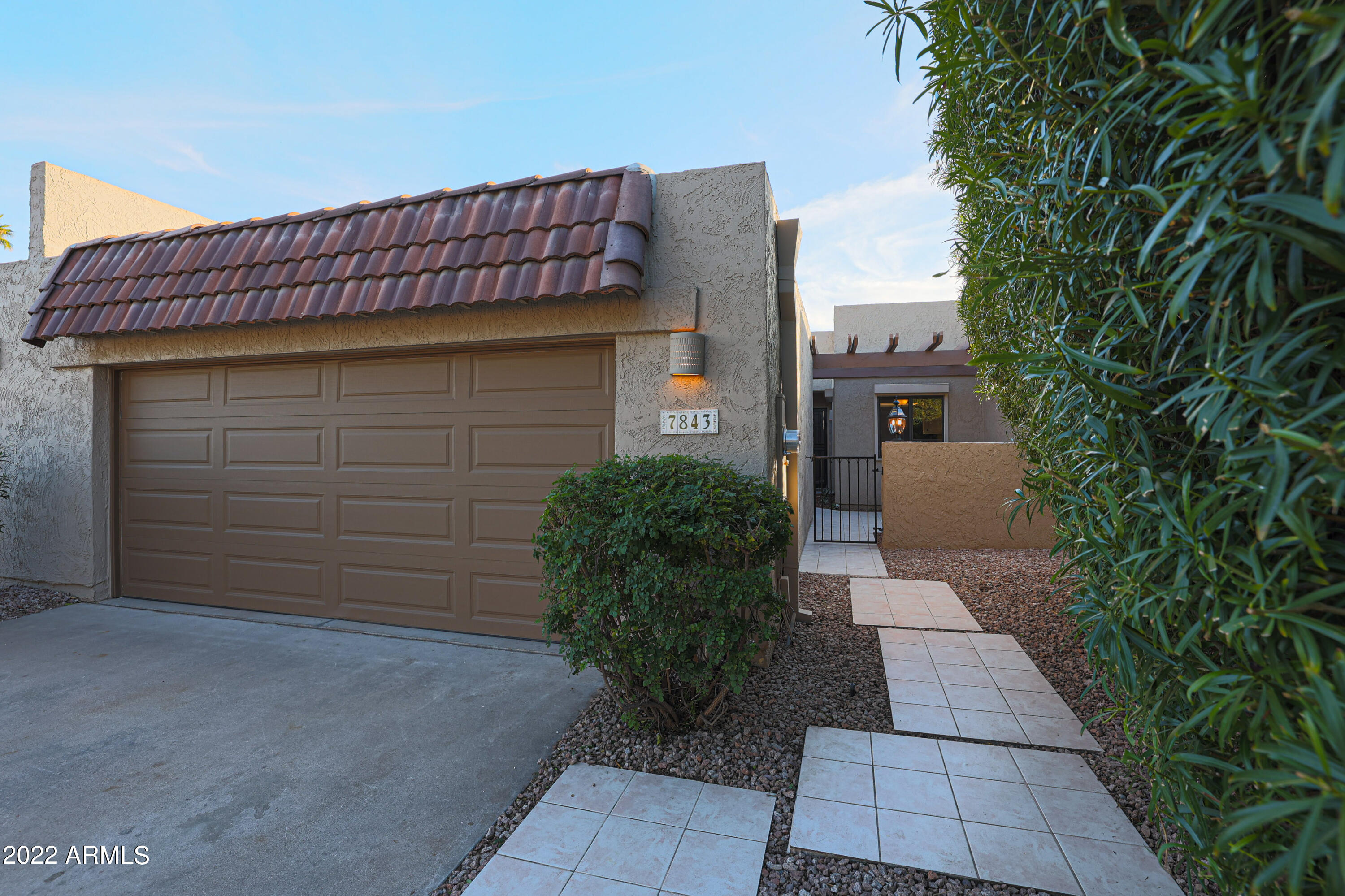 7843 East Valley View Road Scottsdale, AZ 85250 - Photo 1 of 35 A (3)