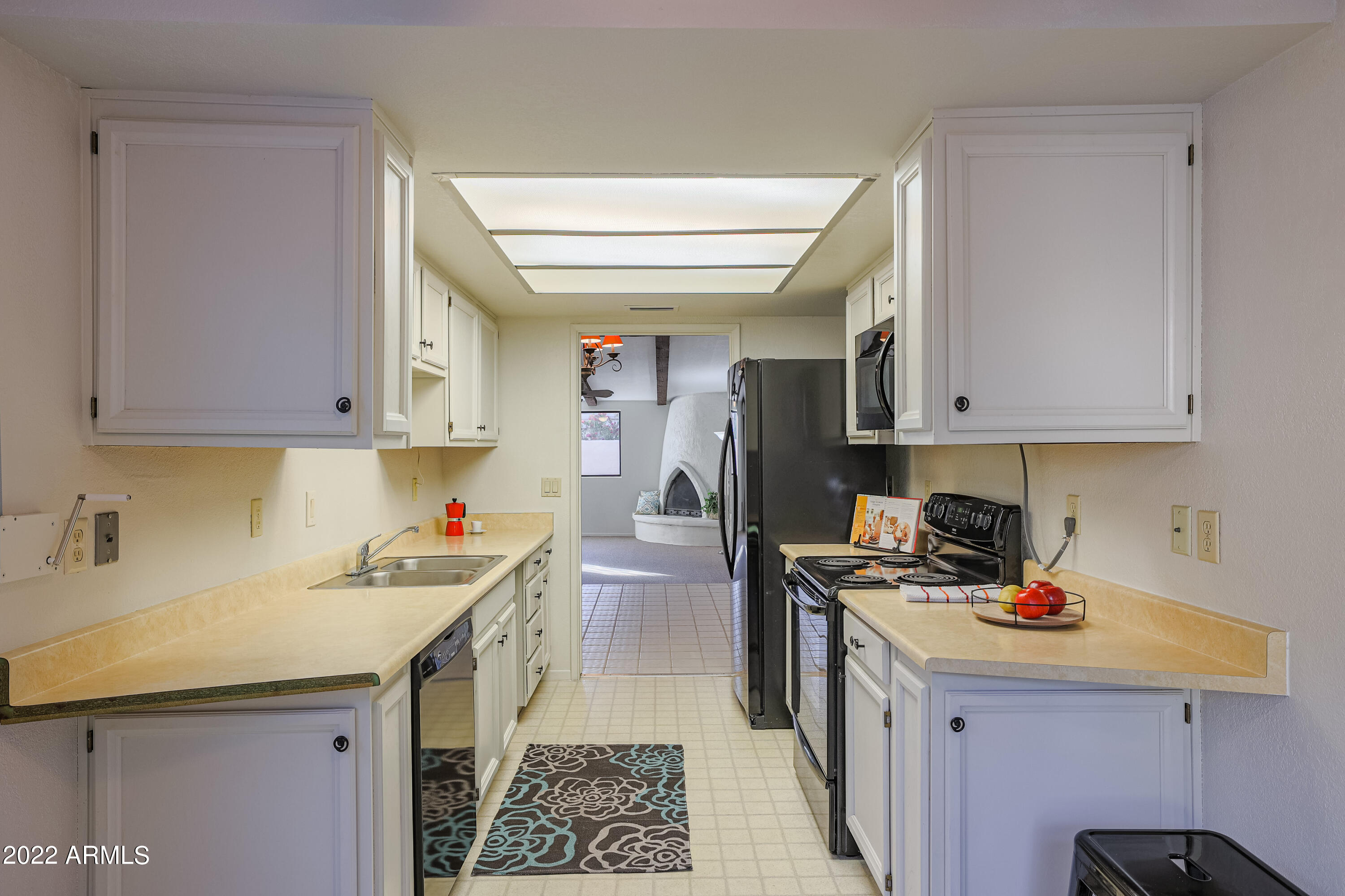 7843 East Valley View Road Scottsdale, AZ 85250 - Photo 15 of 35 B (13)