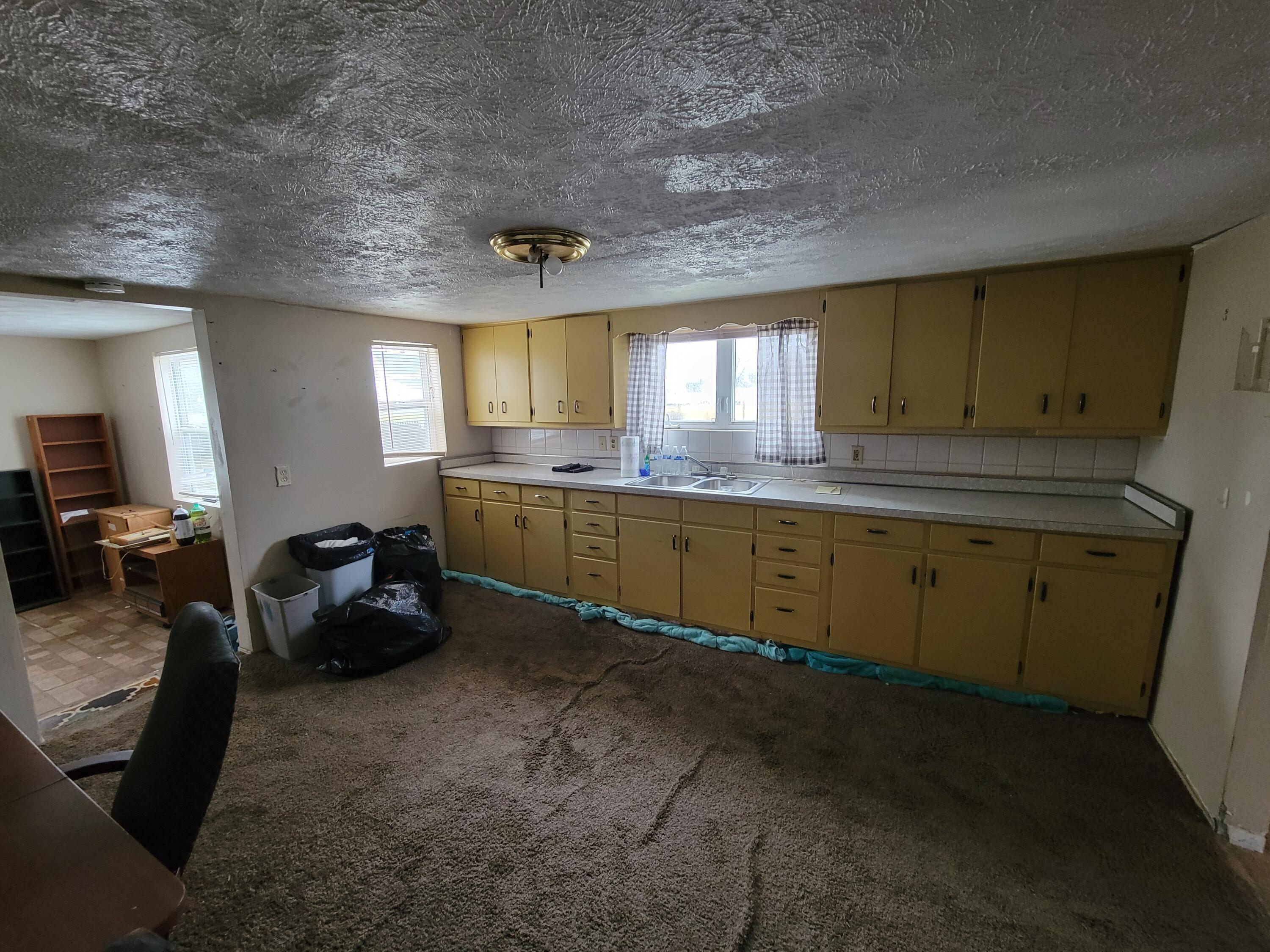92 Riley Avenue London, OH 43140 - Photo 15 of 39 Kitchen