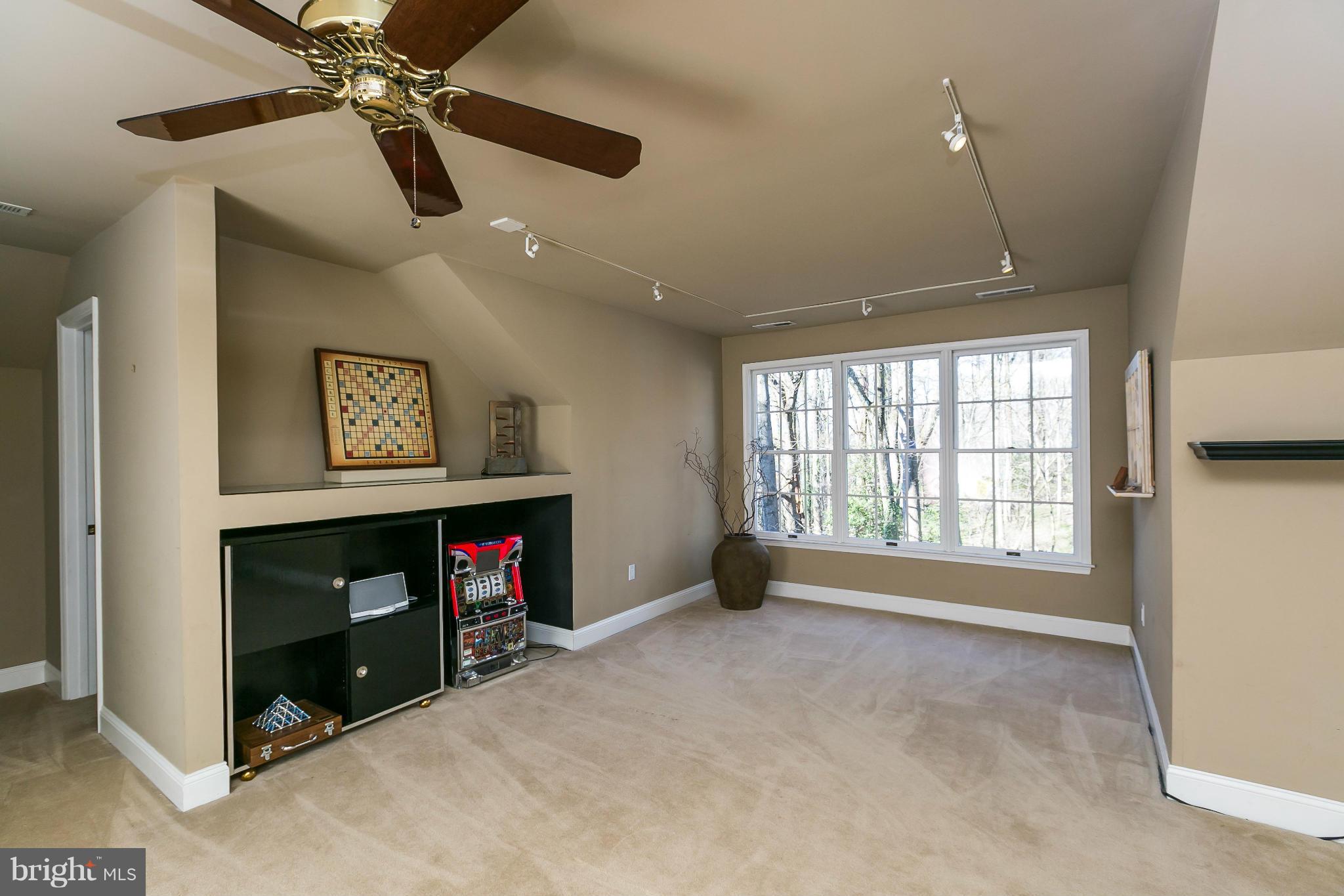 27 Shadow Point Court Edgewater, MD 21037 - Photo 21 of 29 Huge bedroom with rough-in for 4th full bath