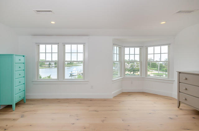 204 Long Beach Road Centerville, MA 02632 - Photo 29 of 35 204 2nd floor master