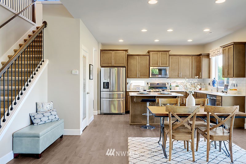 18529 115th Place Southeast Renton, WA 98055 - Photo 11 of 25