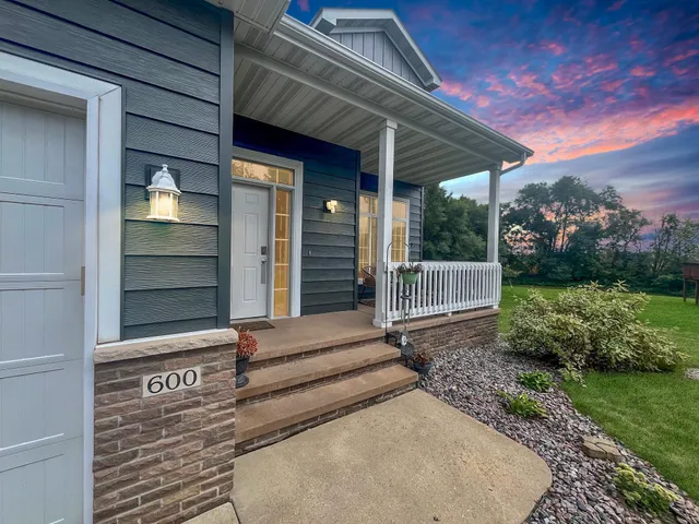 $649,950 | 600 Kendall Court, Sartell, MN 56377