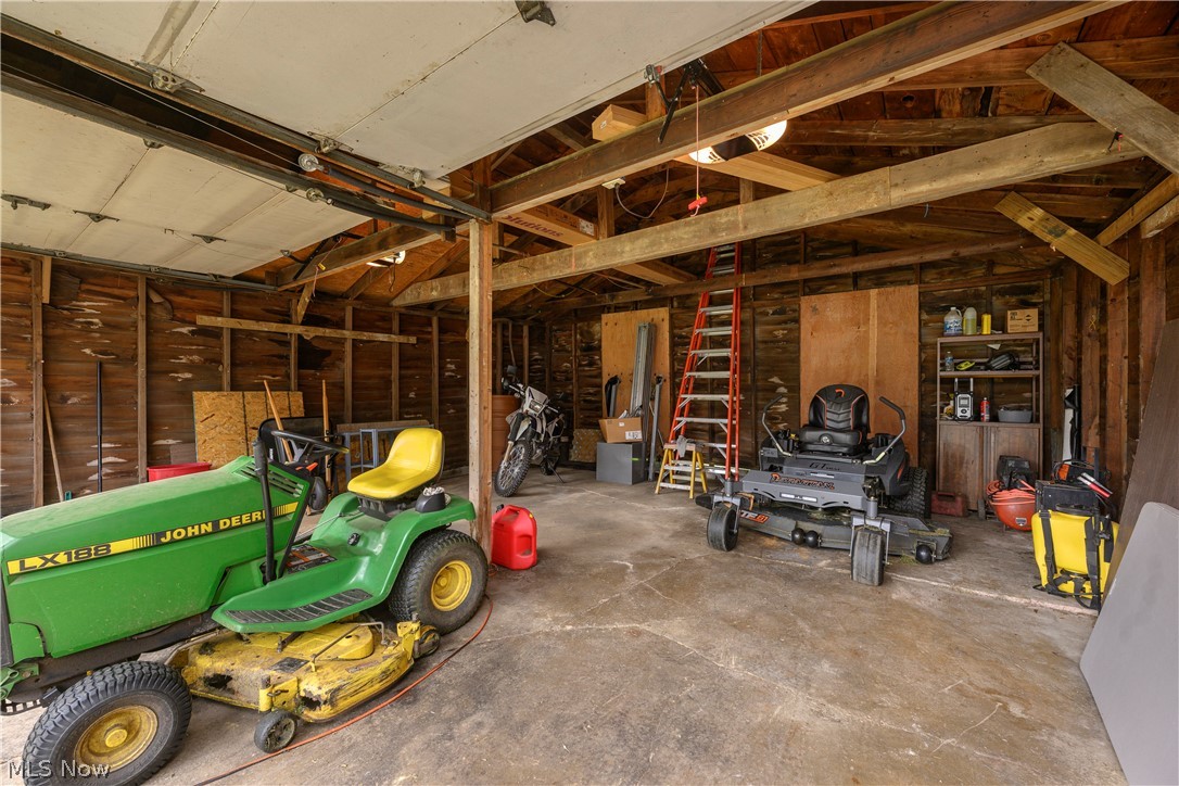 2984 Massillon Road Akron, OH 44312 - Photo 21 of 27