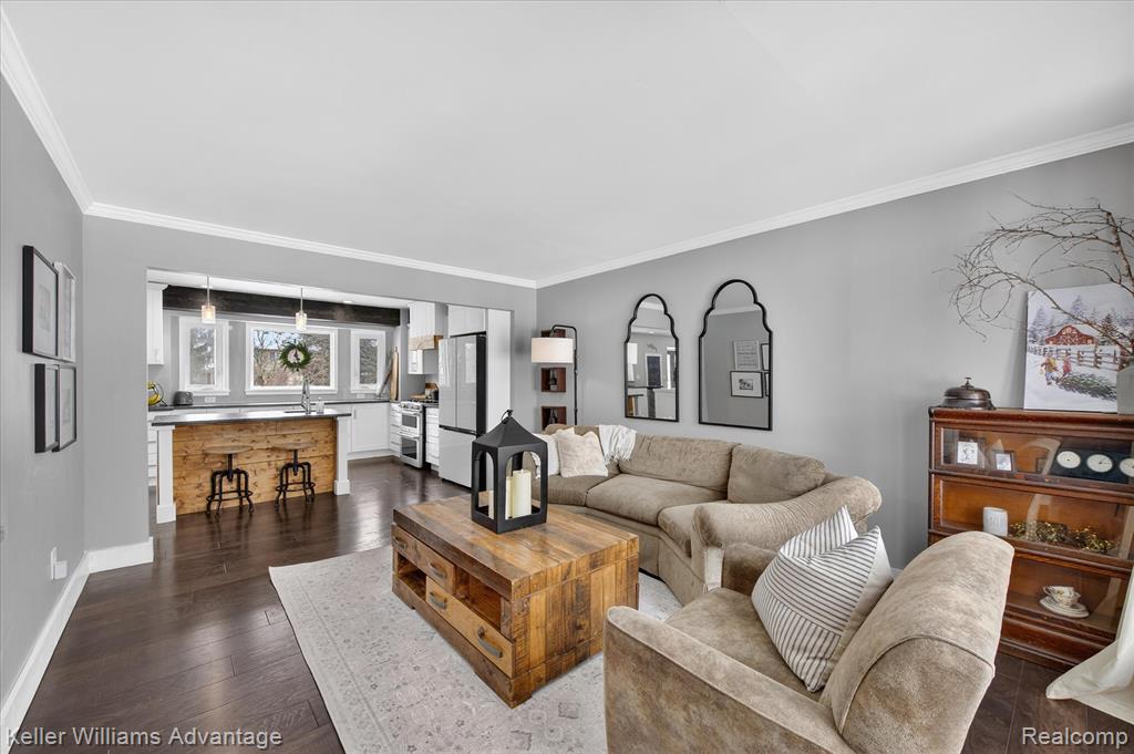 47707 Rochester Drive Novi, MI 48374 - Photo 4 of 47 Gallery Image 4