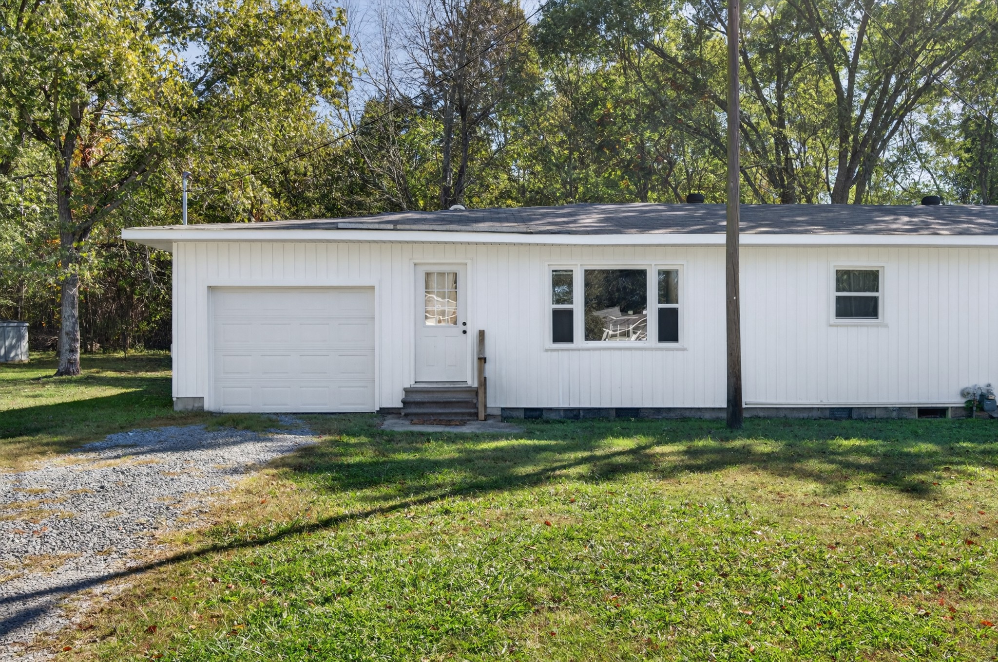 34 South Lincoln Road Fayetteville, TN 37334 - Photo 29 of 31 a view of a backyard of the house