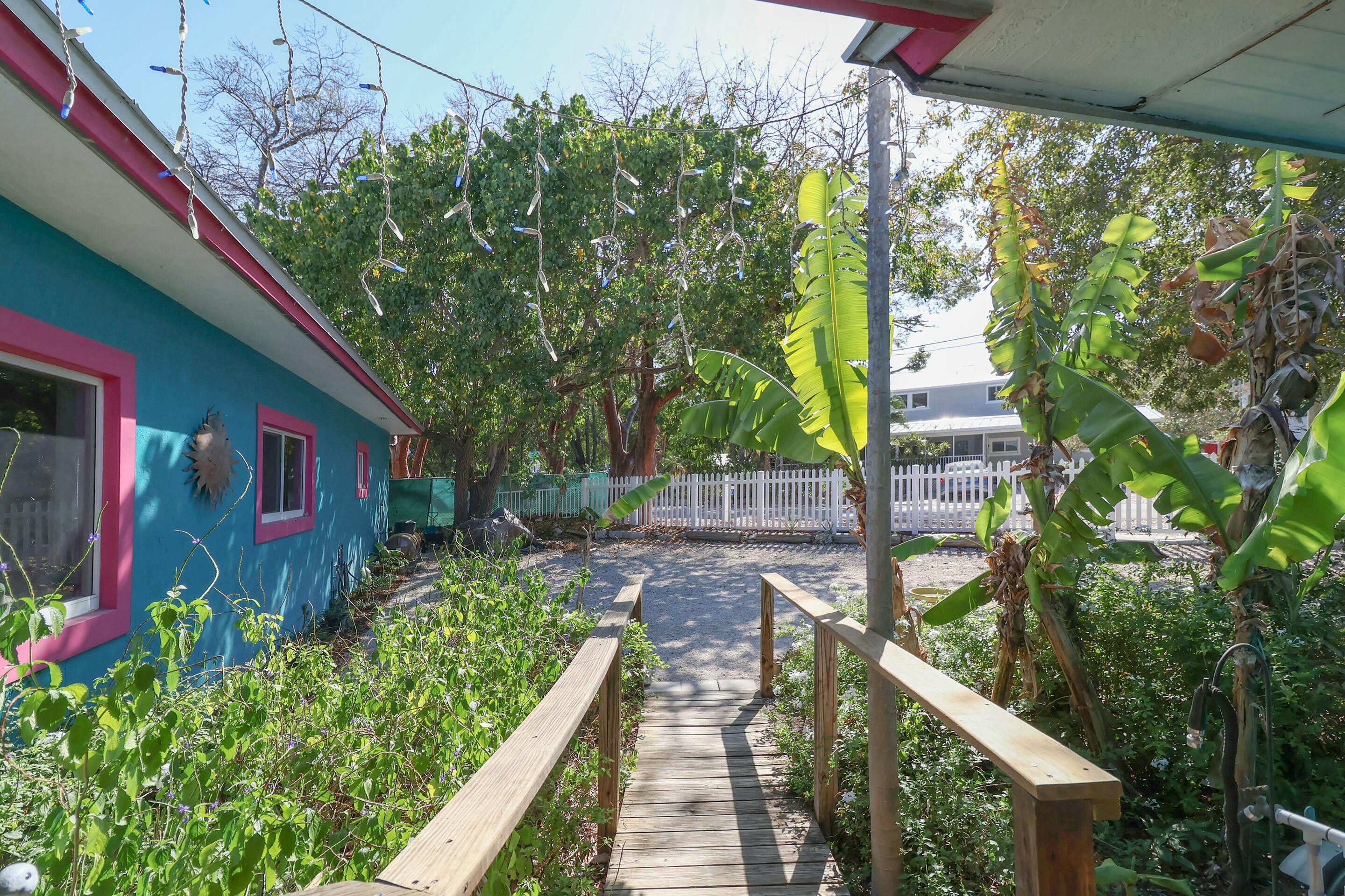 129 Lazy Lane Key Largo, FL 33037 - Photo 31 of 35 a view of street from balcony