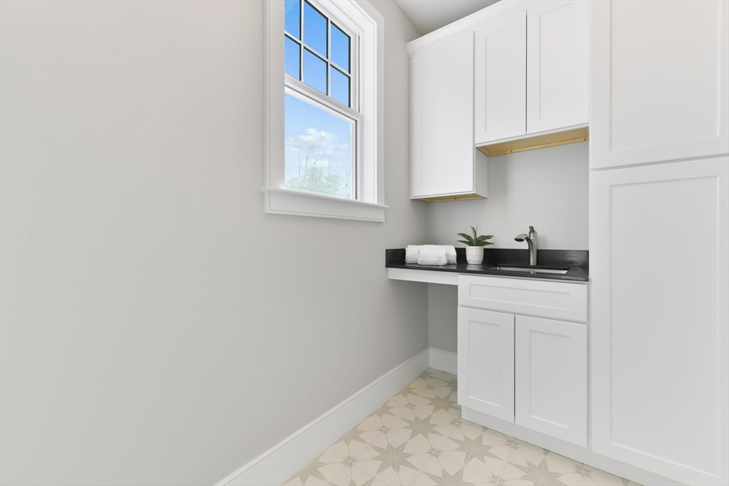 38 Parker Road Wellesley, MA 02482 - Photo 26 of 42