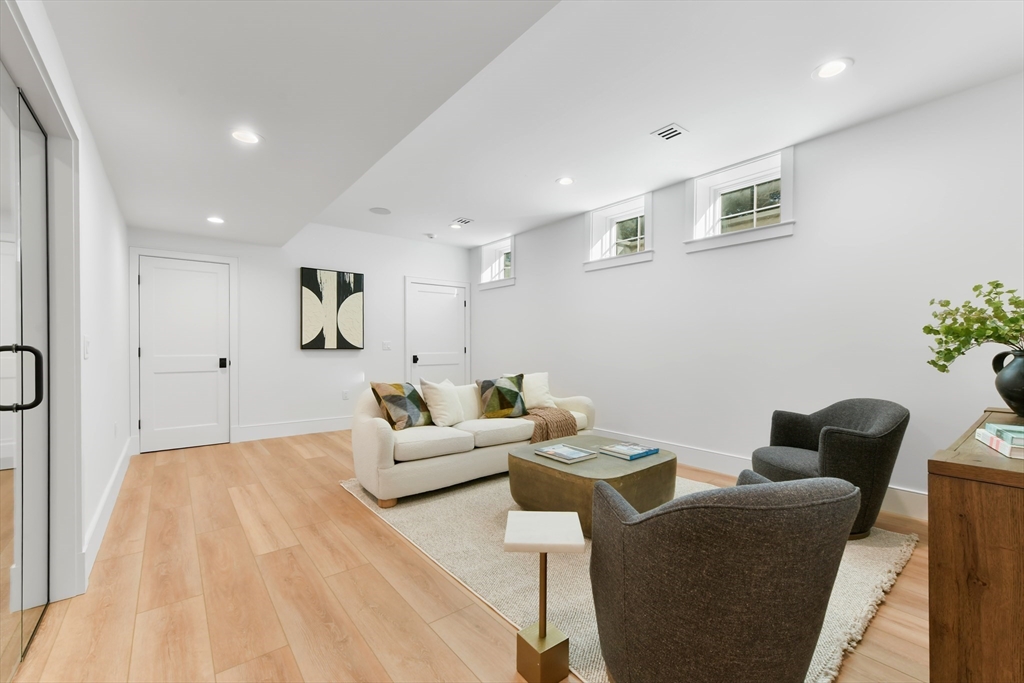 38 Parker Road Wellesley, MA 02482 - Photo 34 of 42