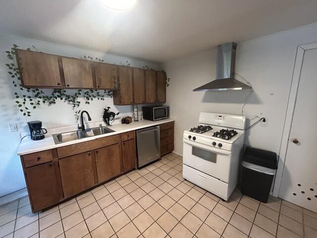 2402 26th Street Lubbock, TX 79411 - Photo 7 of 38 IMG_4487
