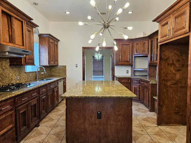 $4,500 | 5027 Creekmont Drive, Houston, TX 77091