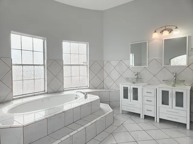 $4,500 | 5027 Creekmont Drive, Houston, TX 77091