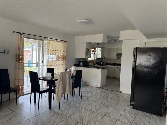 $2,200 | 2577 Holiday Drive, New Orleans, LA 70131