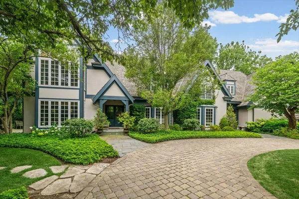 $3,275,000 | 3 Old Hunt Road, Northfield, IL 60093
